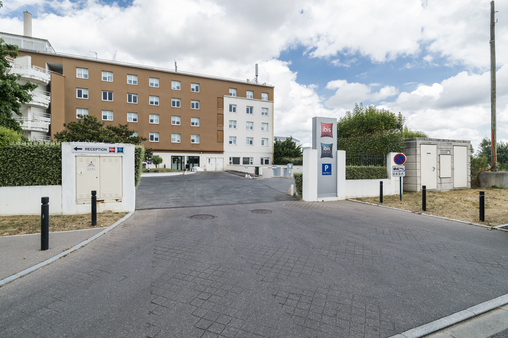 Ibis Budget Marne La Vallee Val D'Europe Montévrain Exterior photo