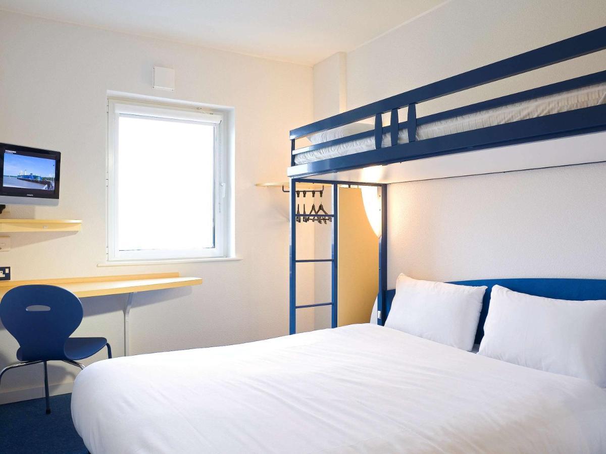 Ibis Budget Marne La Vallee Val D'Europe Montévrain Exterior photo
